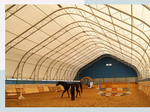 Строительство конных манежей в Канаше